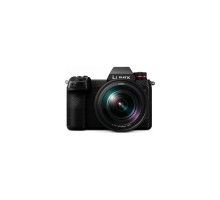 Цифровий фотоапарат Panasonic Lumix DC-S1RM Kit 24-105mm black (DC-S1RMEE-K)