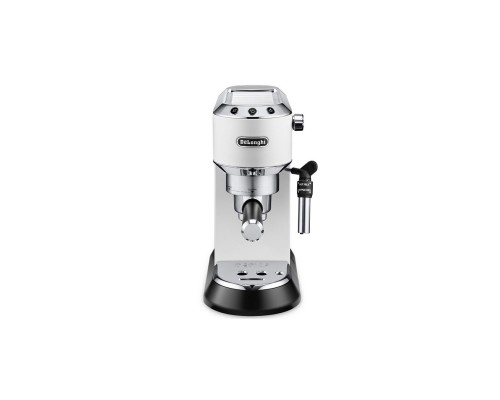 Кофеварка DeLonghi EC685W